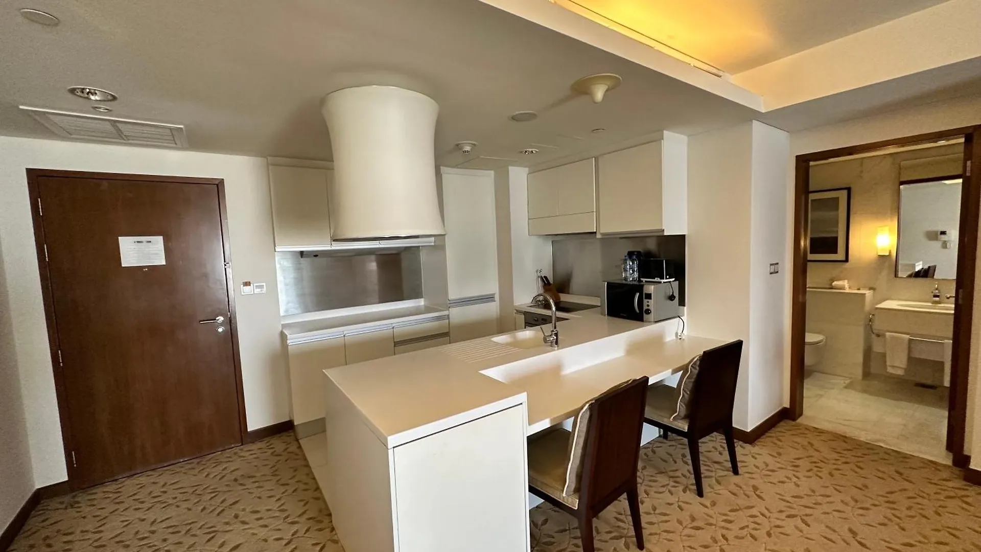 Aparthotel Ostay-Fashion Avenue Dubai Mall