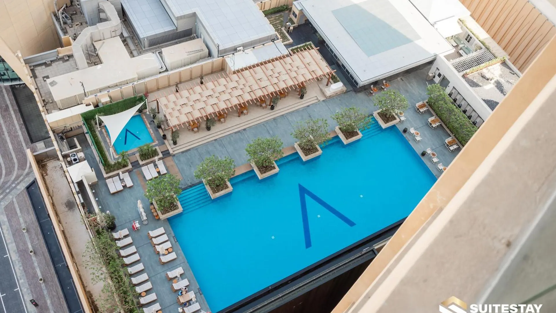 Ostay-Fashion Avenue Dubai Mall 0*,