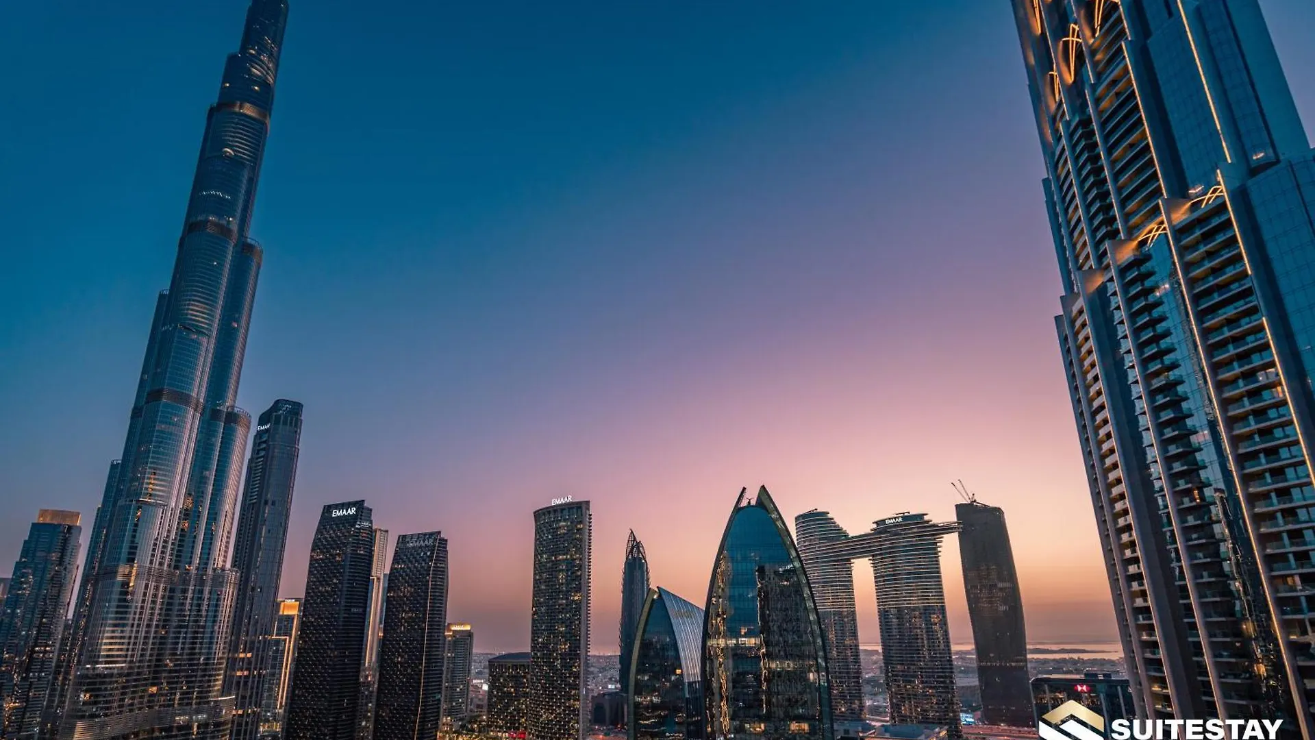 Ostay-Fashion Avenue Dubai Mall United Arab Emirates